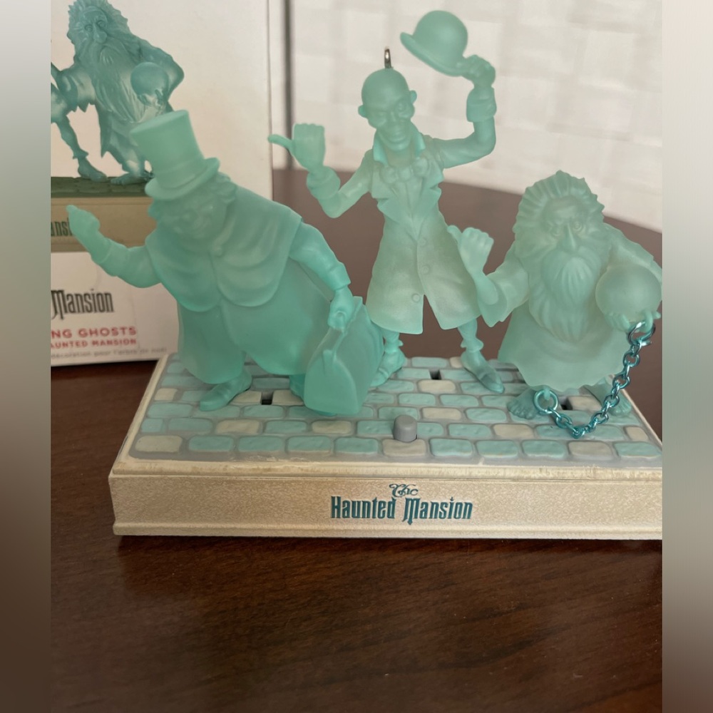 NWT Hallmark Disney Haunted Mansion 2022 Magic Light & Sound NIB